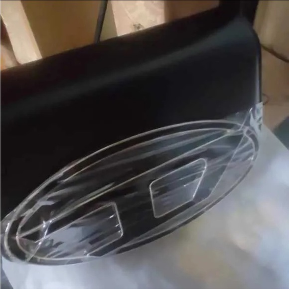 Diesel 1DR women’s black purse - Picture 4 of 4